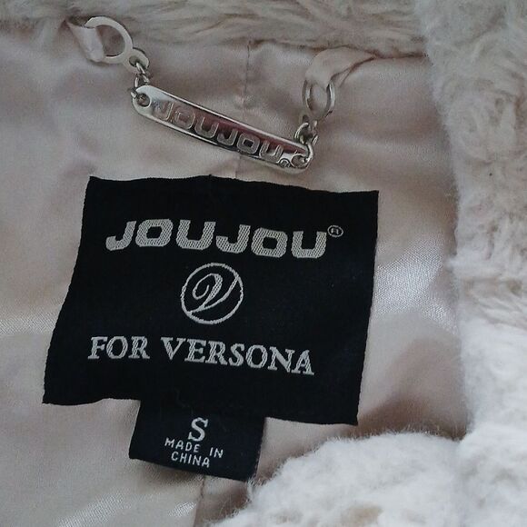 Jou Jou for Versona super soft cream color  faux fur jacket  Sz S  NWOT - Picture 5 of 5